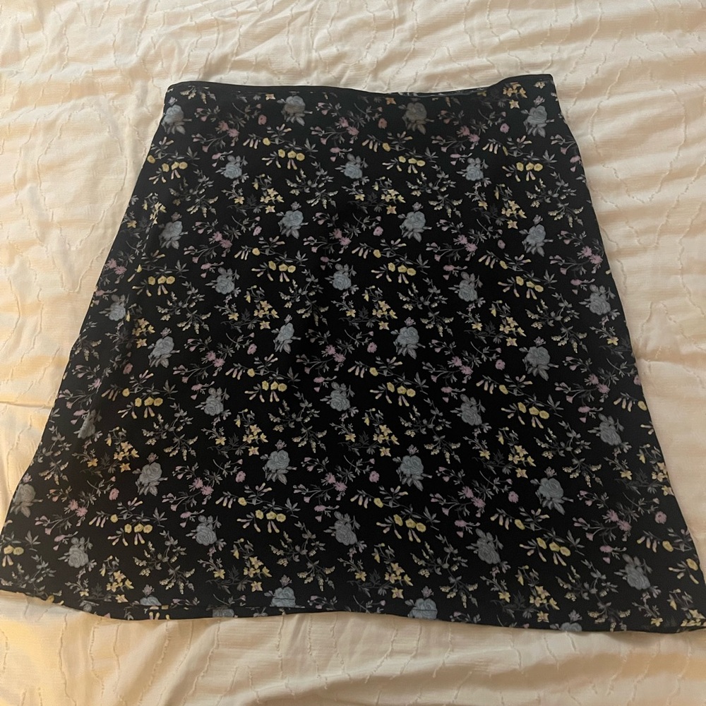 Vintage 90’s Gap Floral mini skirt style